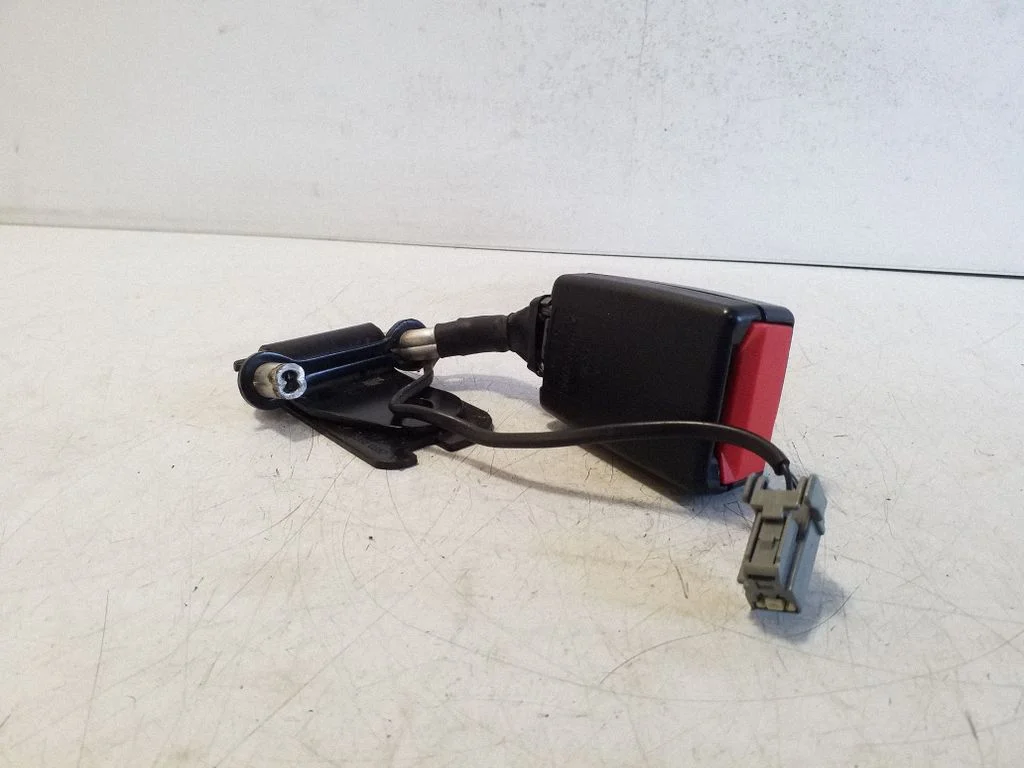Keskmise turvavöö pannal (tagumine) 2W93F60045
