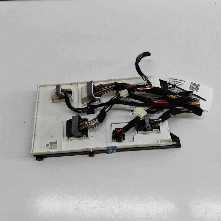 Kere juhtmoodul – Mercedes-Benz ML-klass W166 (2012-2017)