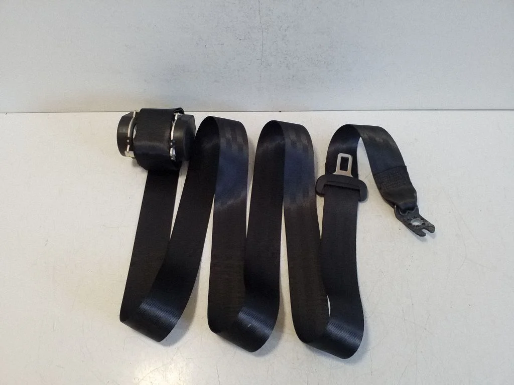 Tagumine turvavöö 5G0857805