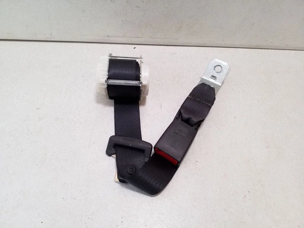 Rear seatbelt P5KJ781DVAB