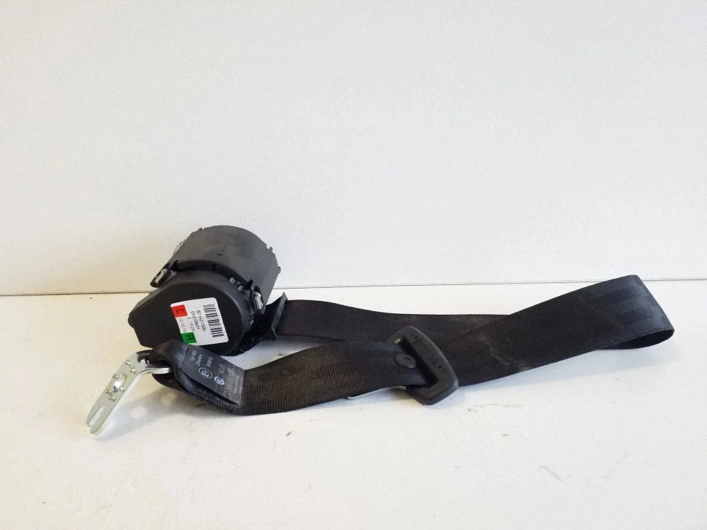 Aizmugurējā drošības josta 8K0857805R