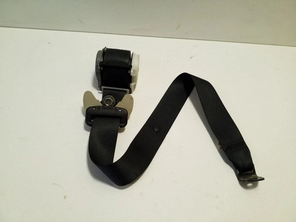 Rear seatbelt – Mitsubishi Outlander (2013-2021)