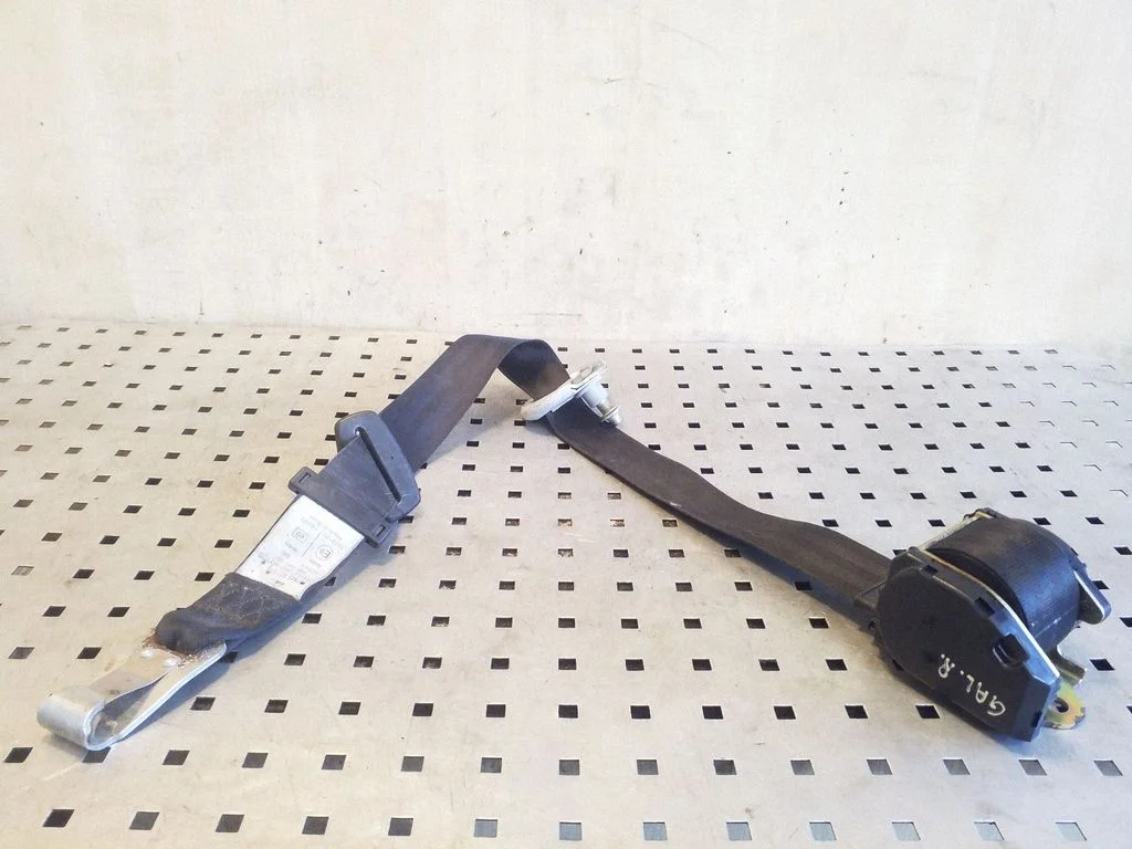 Rear seatbelt 7M3857816