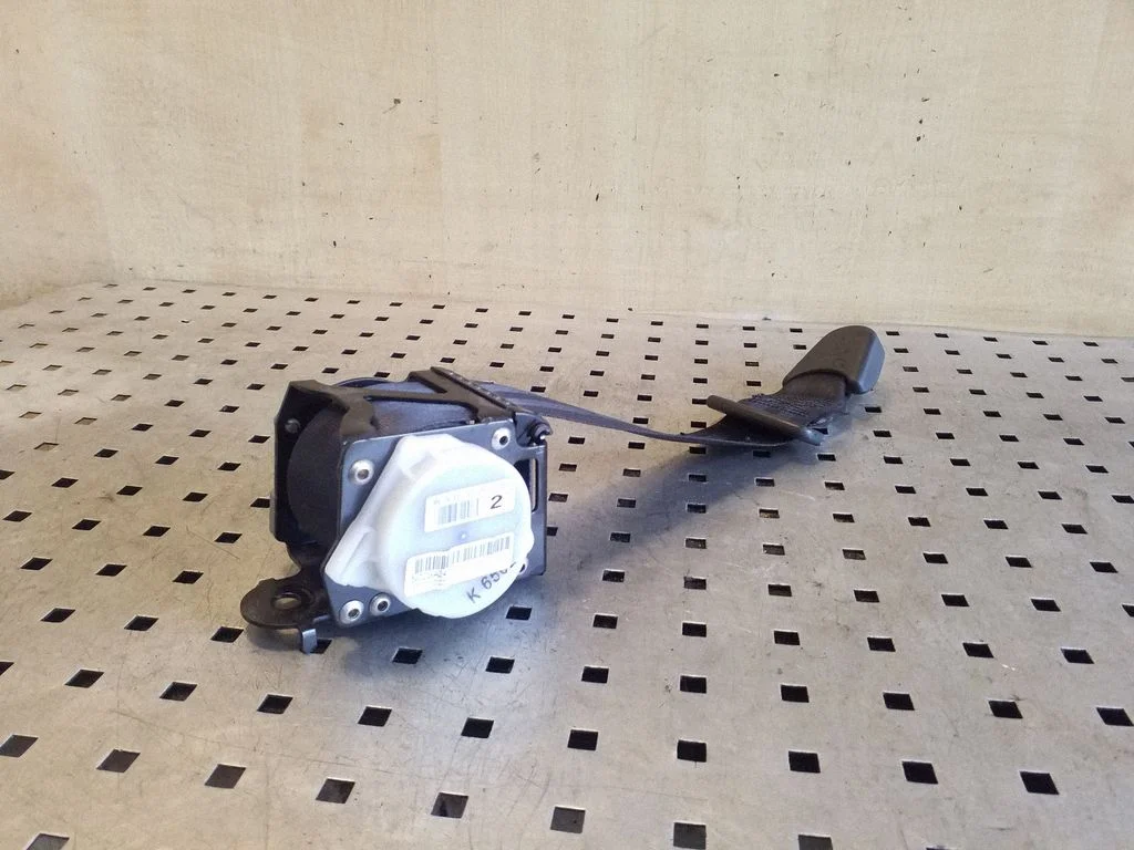 Rear seatbelt 96871541XX