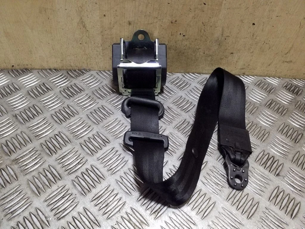 Pas bezpieczeństwa tylny 4L0857806G