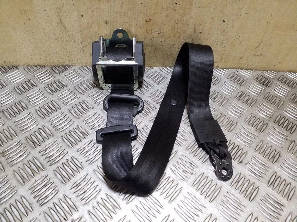 Pas bezpieczeństwa tylny 4L0857805G