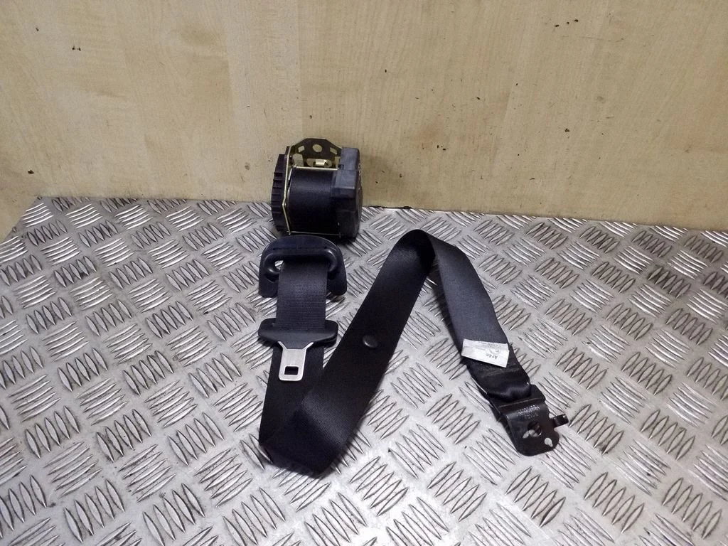 Rear seatbelt 7051508