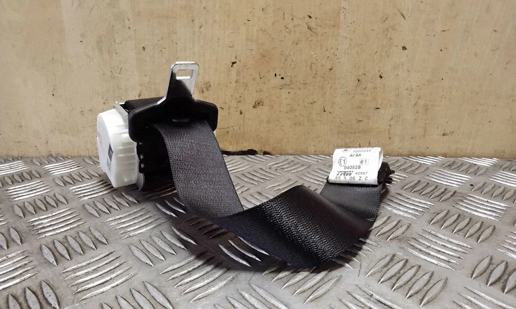 Aizmugurējā drošības josta S3340071509K
