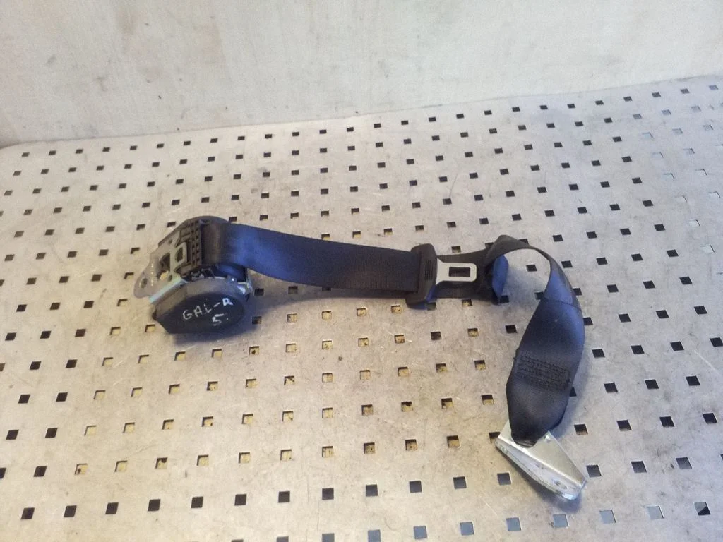 Rear seatbelt 1K6857806N