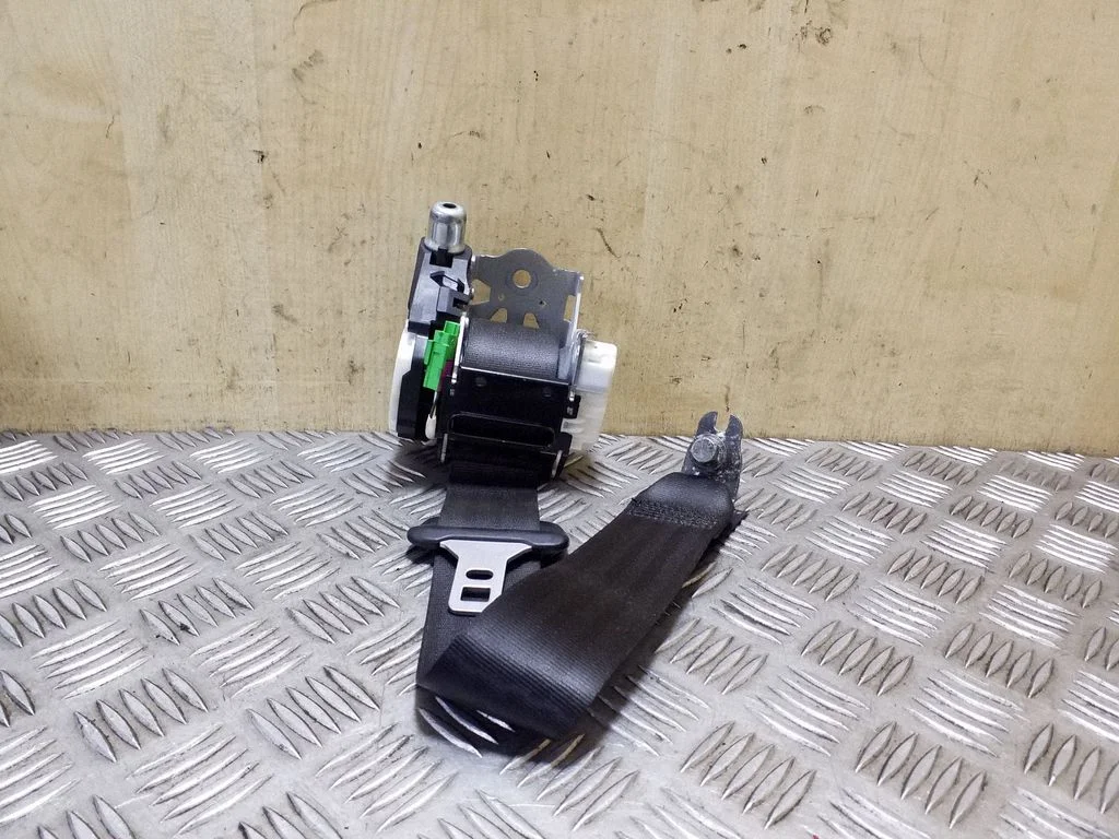 Rear seatbelt 34031473