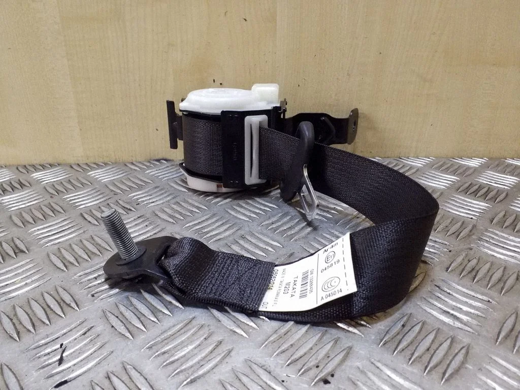 Rear seatbelt 13288436