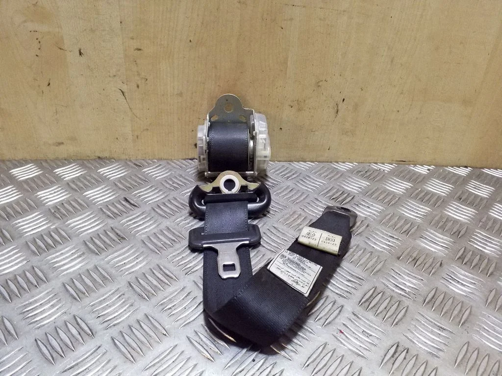 Tagumine turvavöö 7L2600
