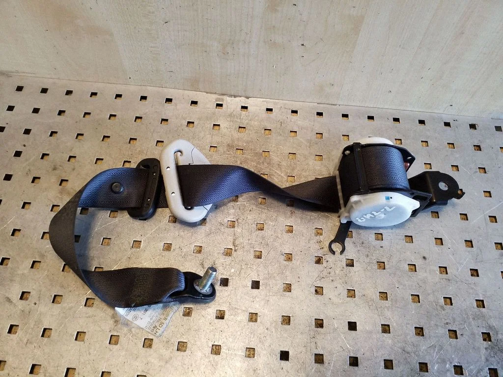 Tagumine turvavöö TKAH0ES147
