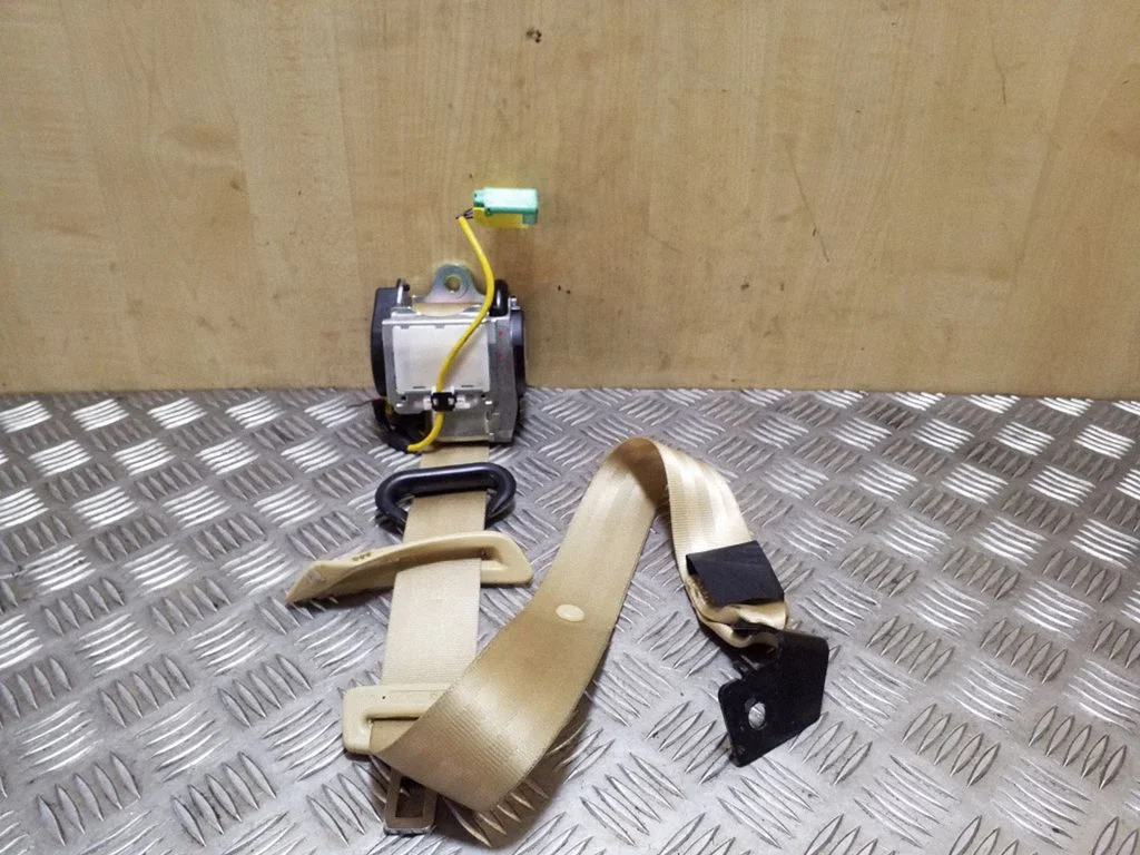 Rear seatbelt 3D7857806C
