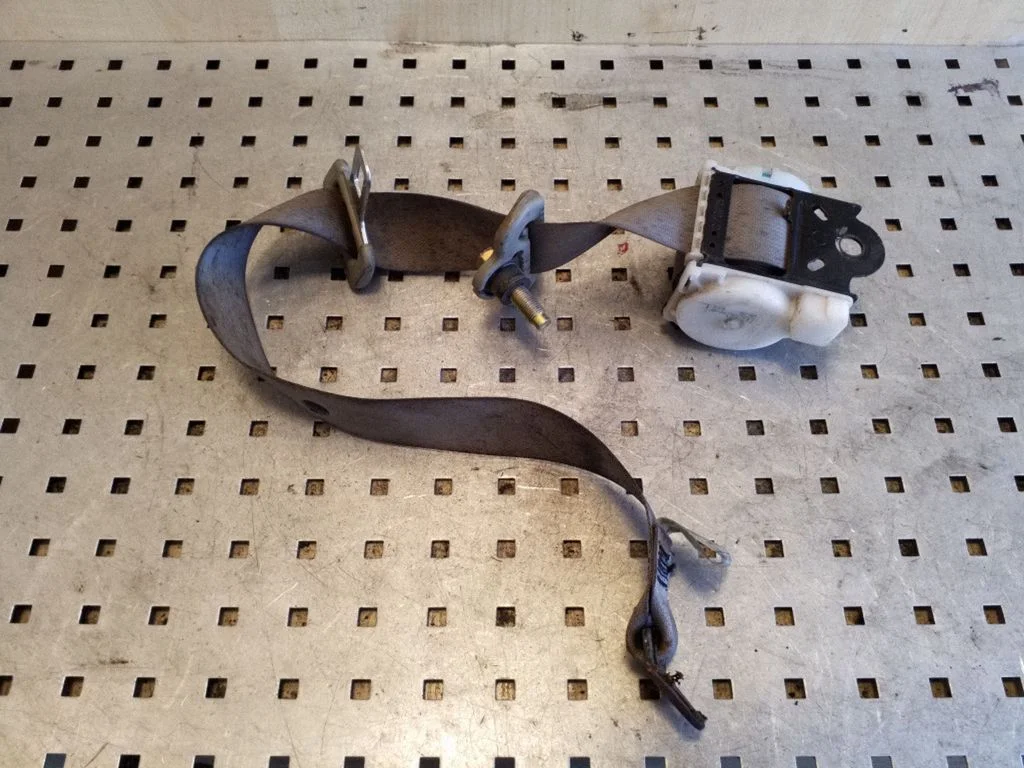 Rear seatbelt TKAB0EG391