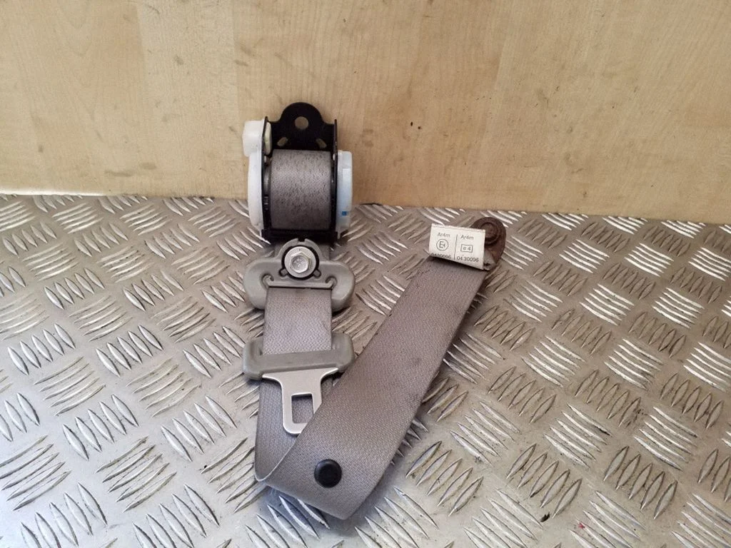 Rear seatbelt TKAB0EG391