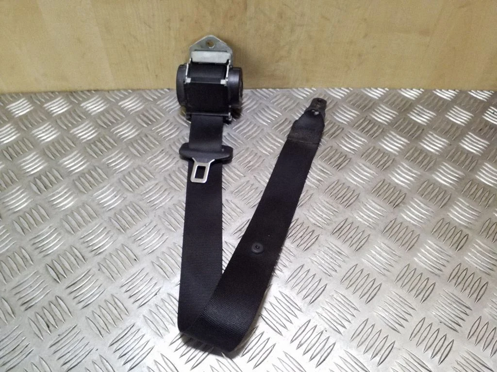 Aizmugurējā drošības josta 7069964