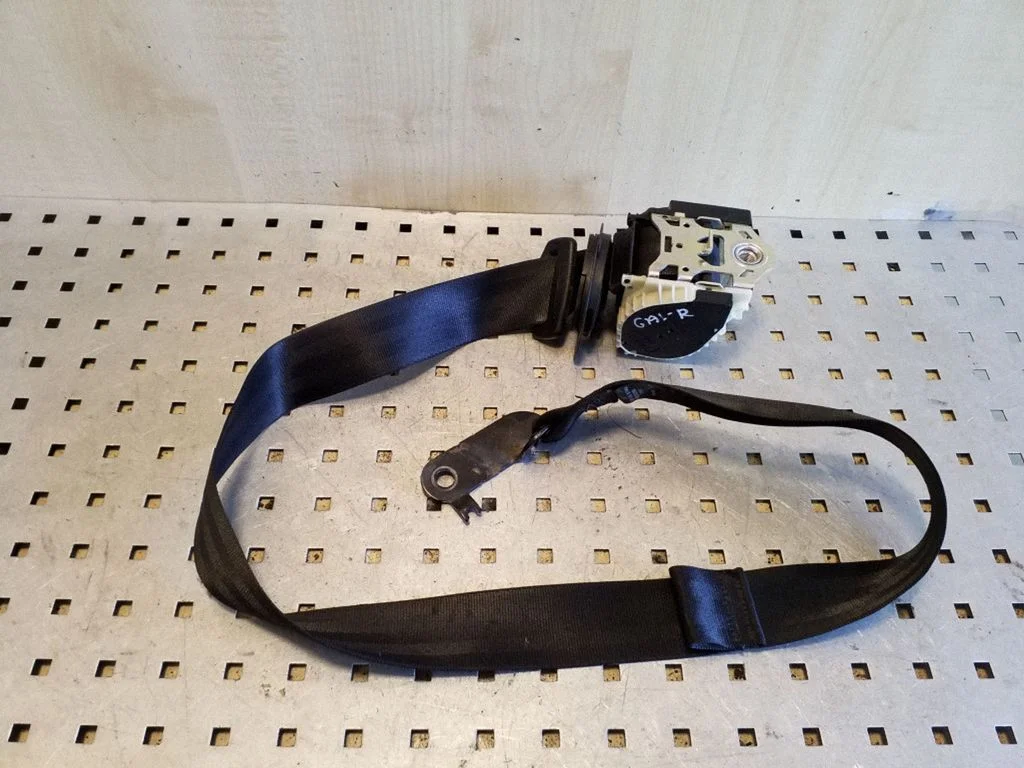 Rear seatbelt 1T0857806B