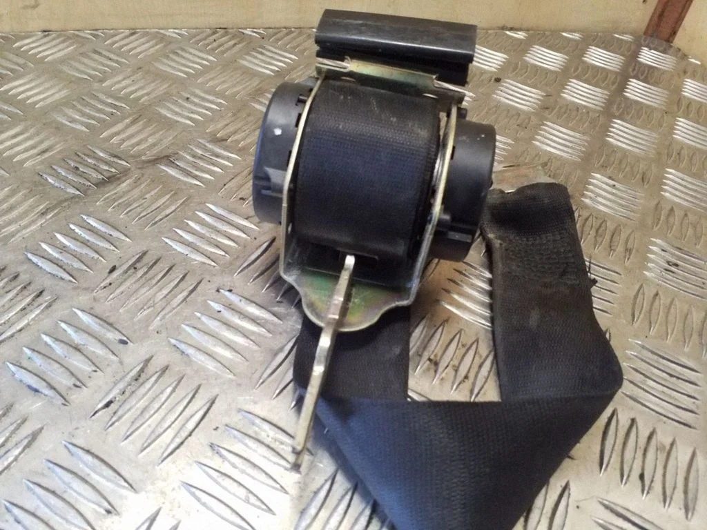 Tagumine turvavöö 566254621