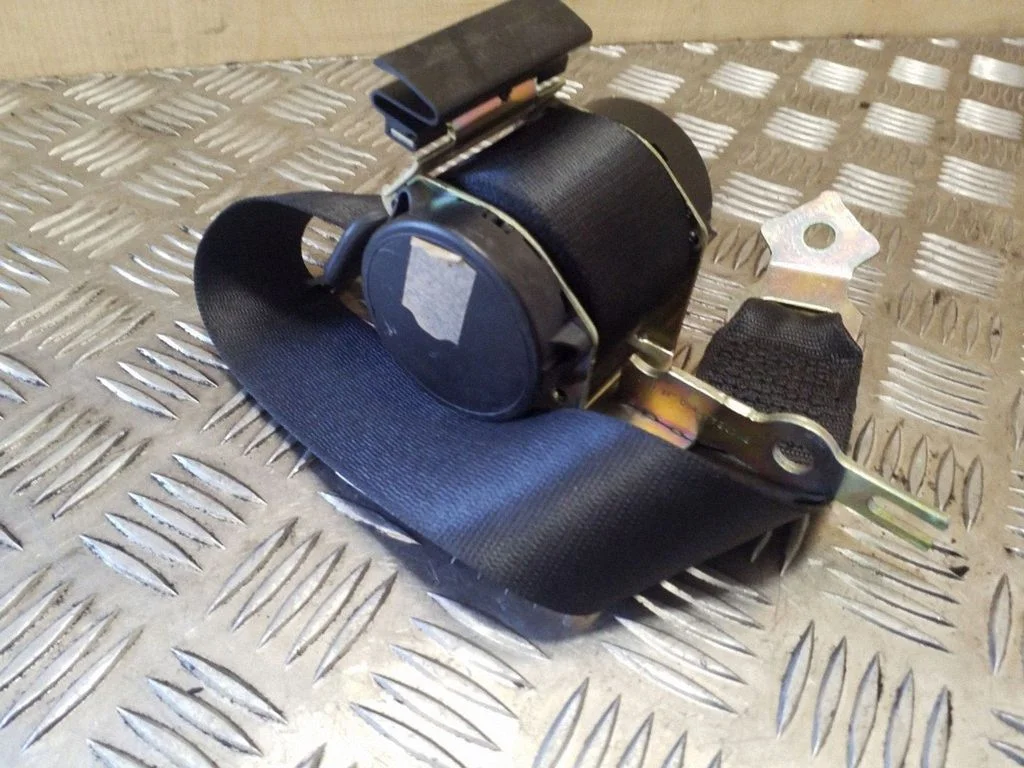 Tagumine turvavöö 566254621