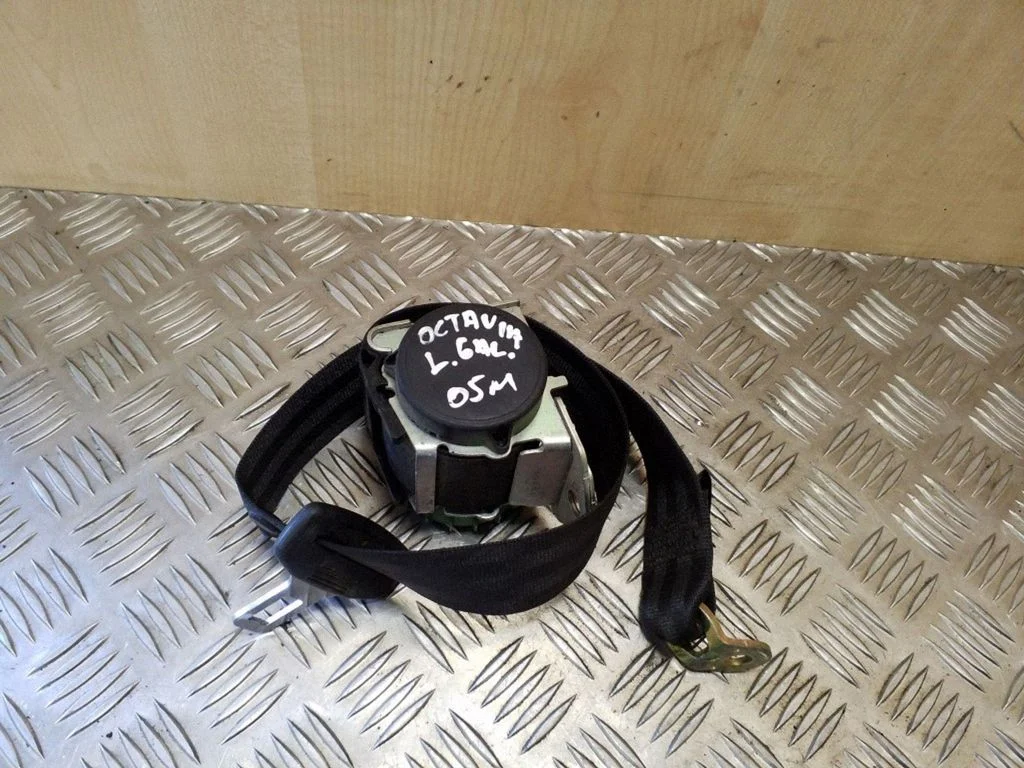 Rear seatbelt – Skoda Octavia Mk2 (1Z) (2004-2013)