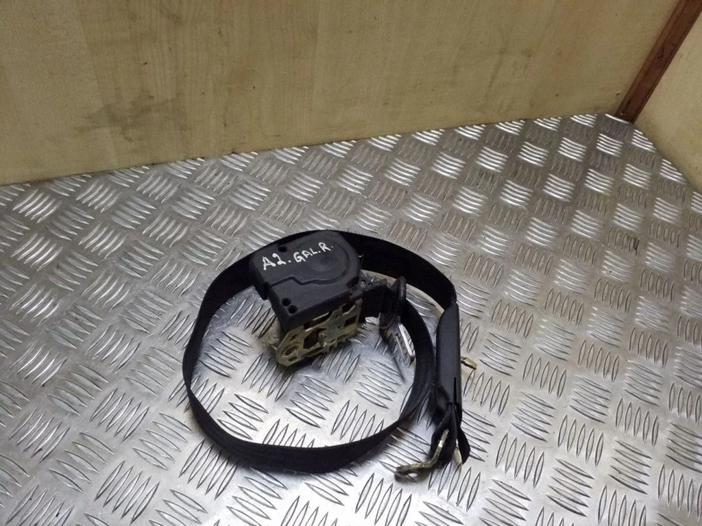 Rear seatbelt 8Z0857806