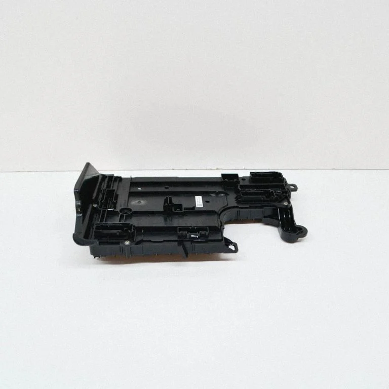 Central body control module – Tesla Model Y (2020-)