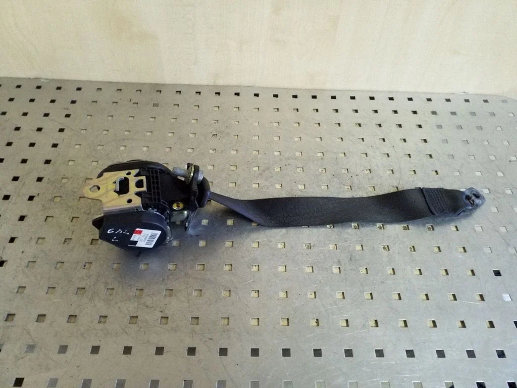 Aizmugurējā drošības josta 602369700