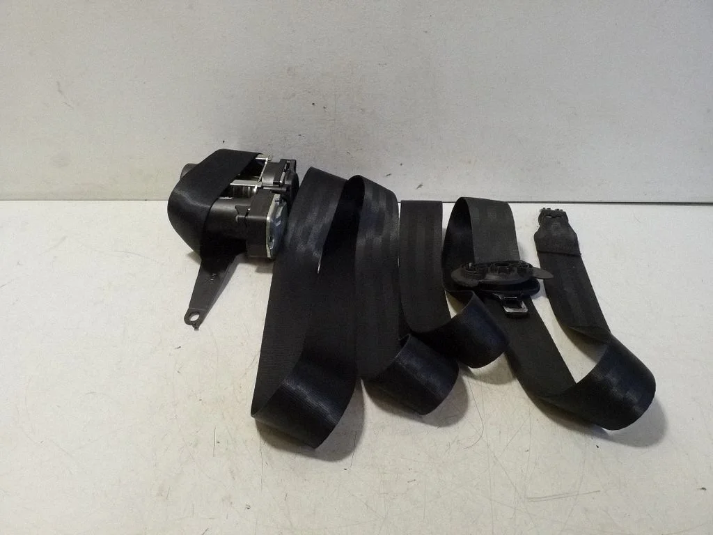 Front seatbelt 3G0857737