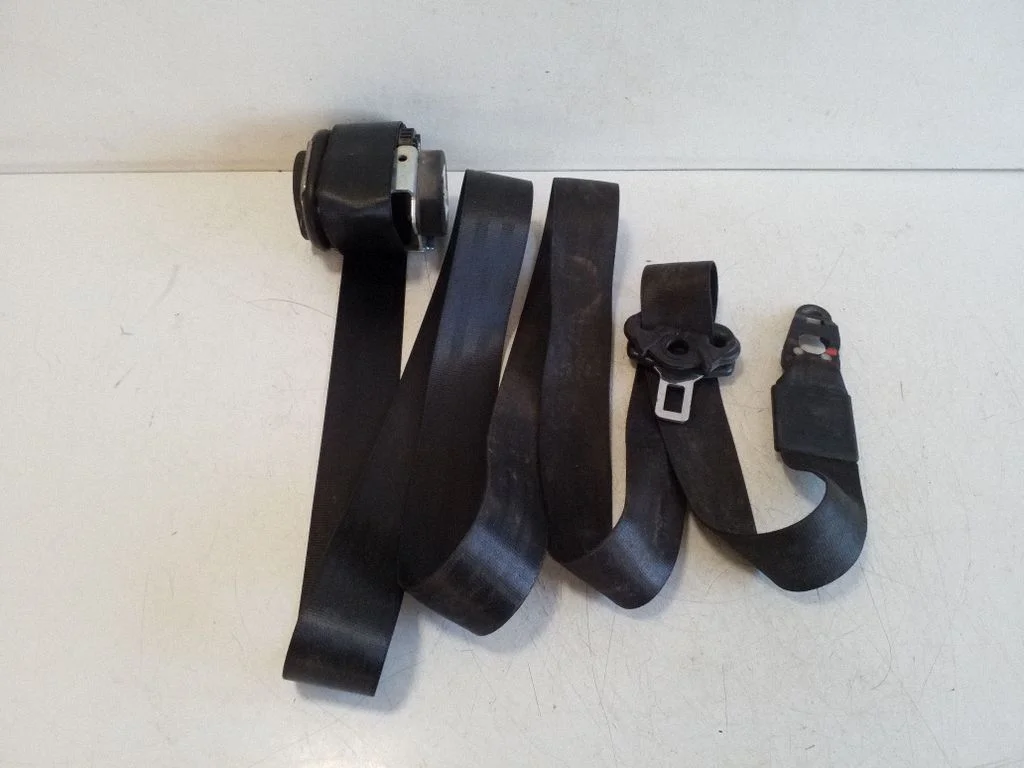 Front seatbelt 4F0857706A