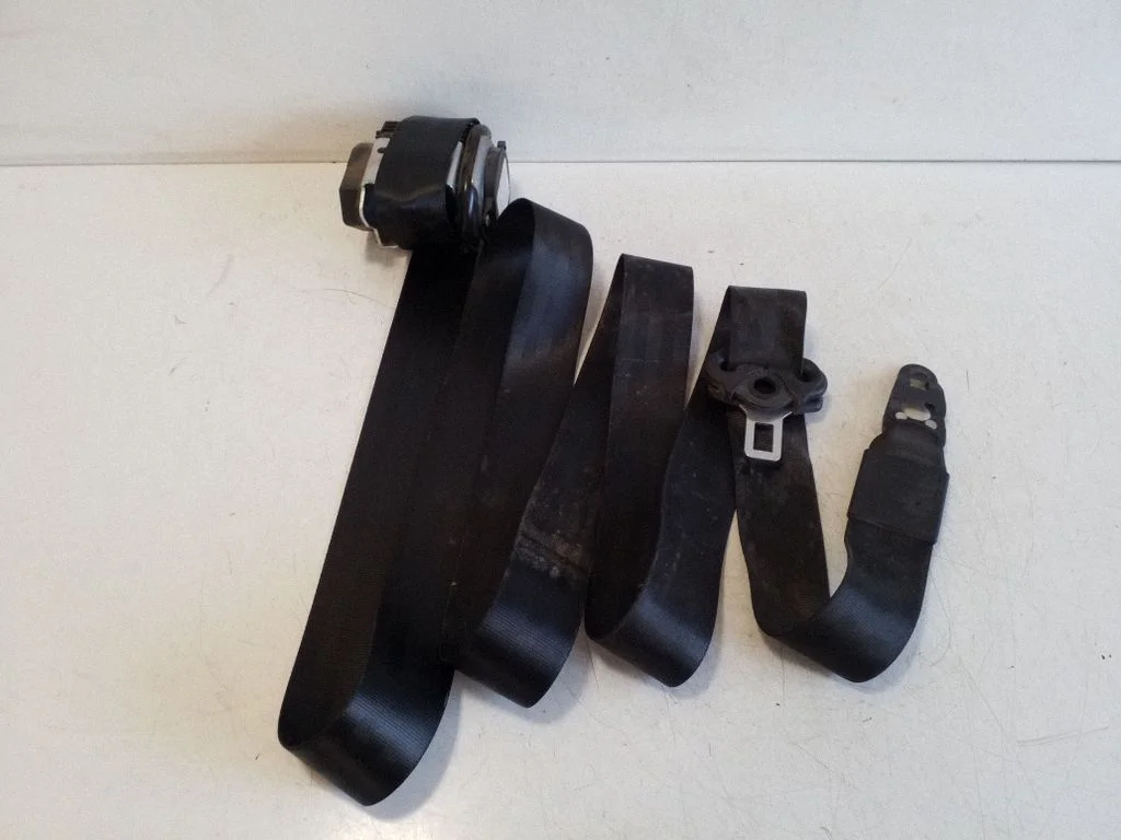 Front seatbelt 4F0857705A