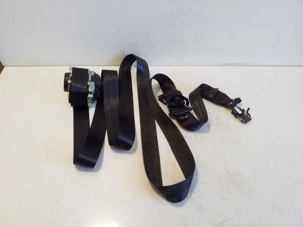 Front seatbelt – Volvo XC60 (2017-)