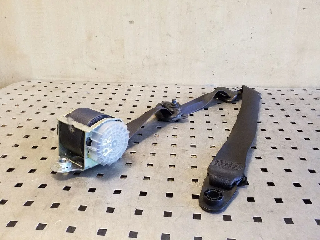 Pas bezpieczeństwa przedni – Land Rover Range Rover Sport L320 (2005-2013)