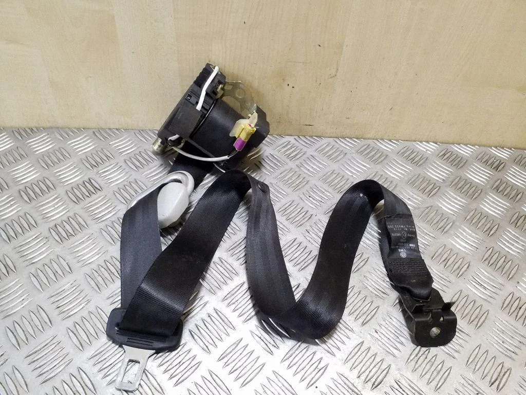 Front seatbelt 1J4857706AA