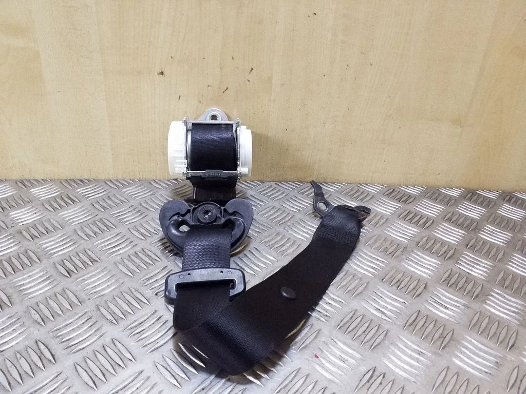 Front seatbelt 9117219
