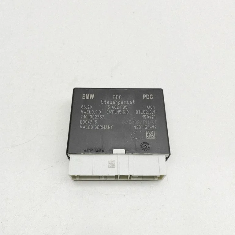 Parkimisandurite (PDC) juhtplokk E394716 – BMW i3 (2013-)