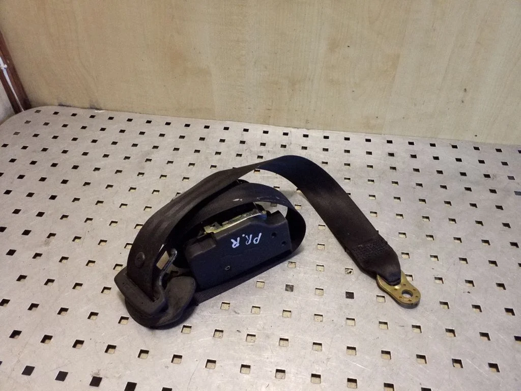 Front seatbelt 3B1857706D