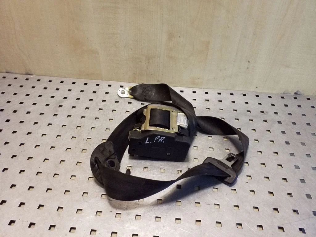 Front seatbelt 3B1857705D