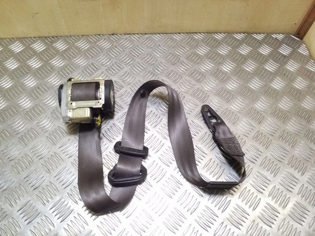 Front seatbelt – Audi A4 S4 B6 8E 8H (2001-2005)