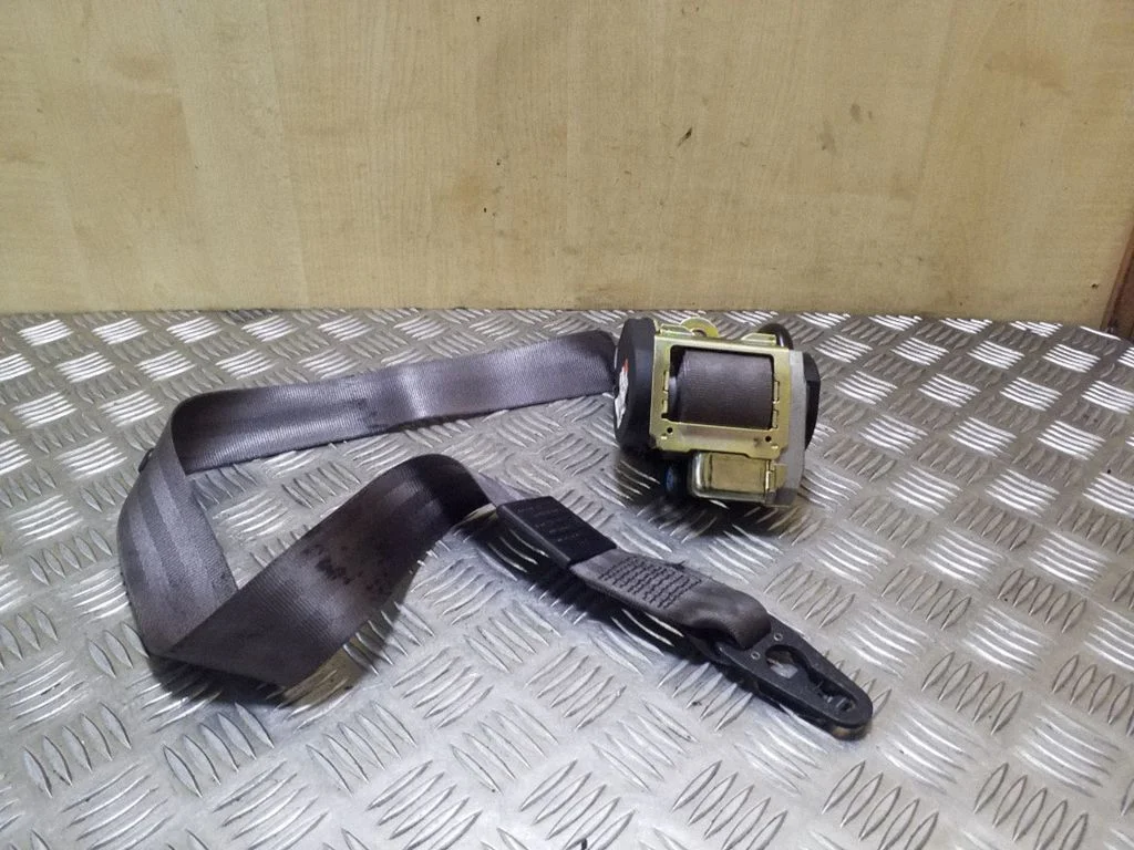 Front seatbelt – Audi A4 S4 B6 8E 8H (2001-2005)