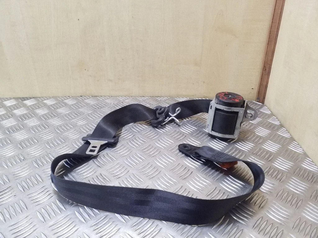 Priekšējā drošības josta 609937200