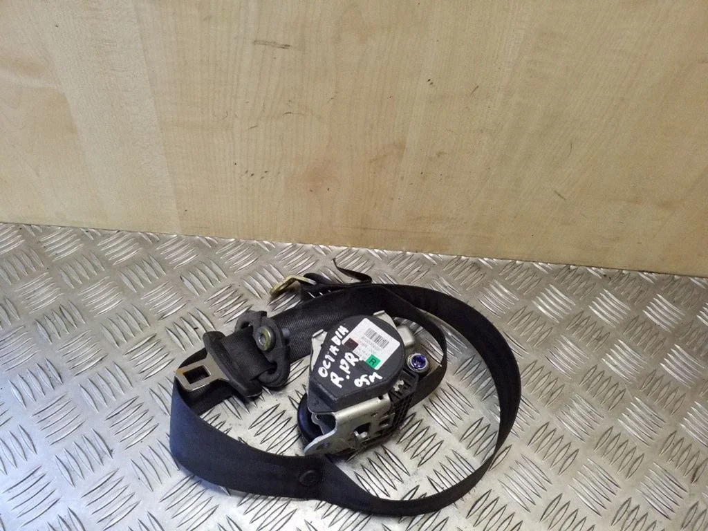 Priekšējā drošības josta 1Z0857702A