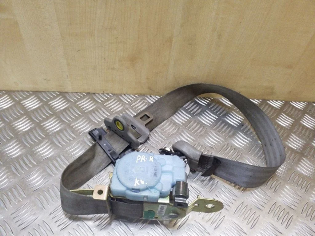 Priekšējā drošības josta 888203E010CY