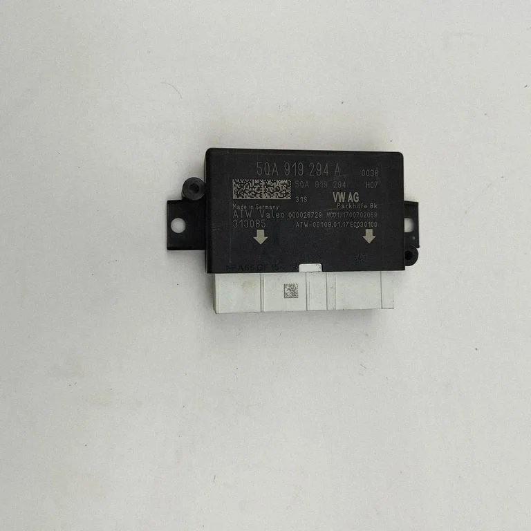 Parkošanās (PDC) sensoru vadības bloks – Volkswagen Passat B7 USA (2012-2019)