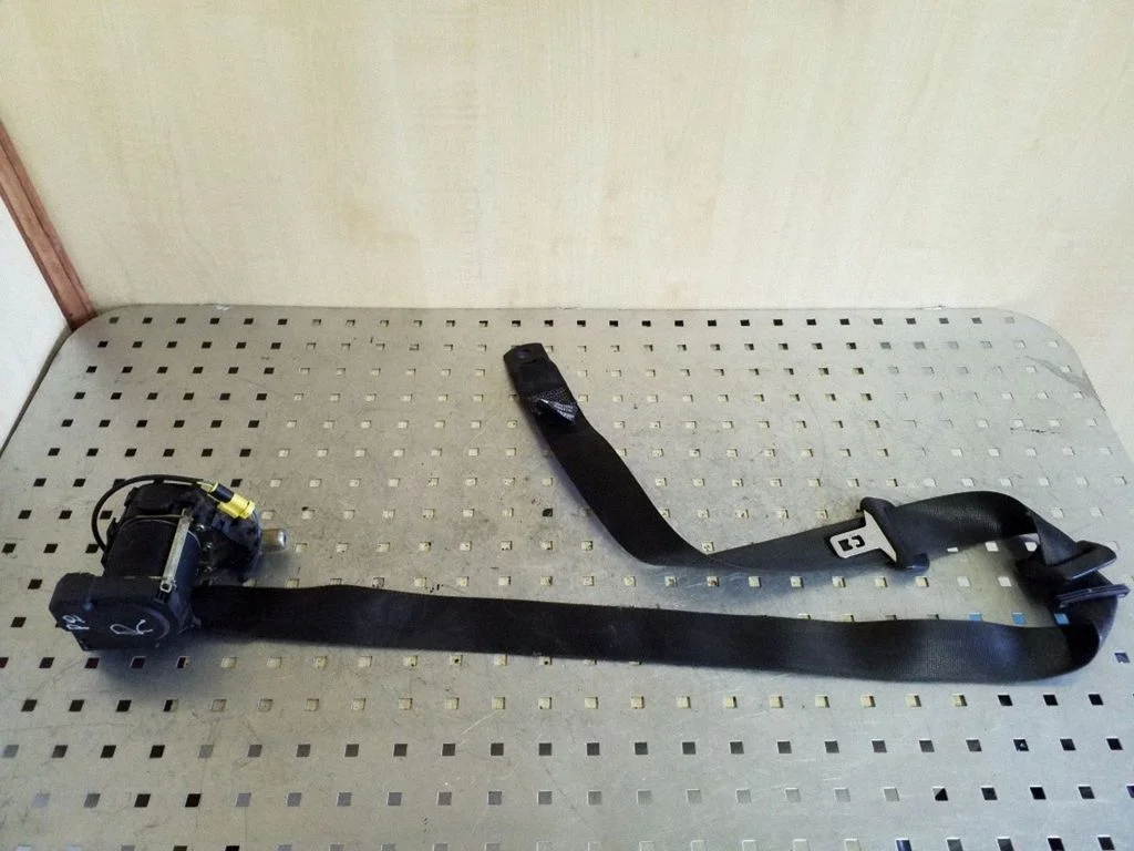 Priekšējā drošības josta A1638603285