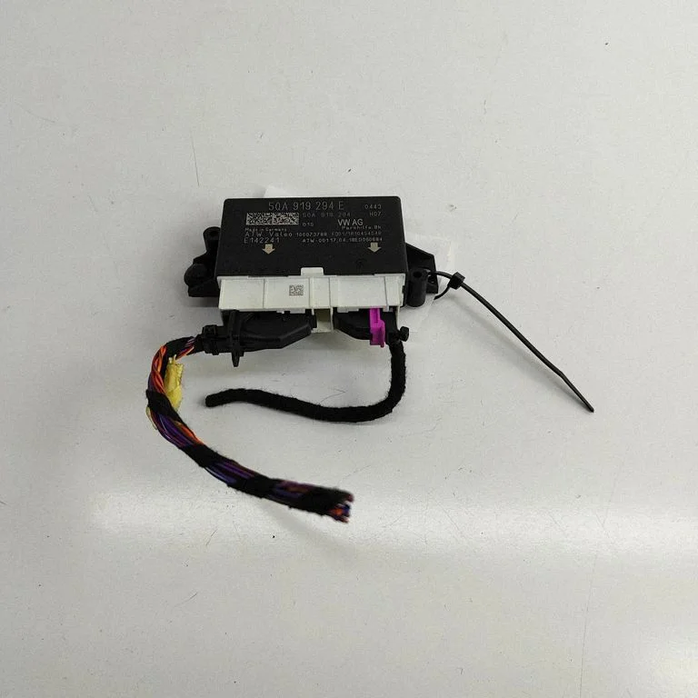 Parkimisandurite (PDC) juhtplokk – Volkswagen Passat B7 USA (2012-2019)