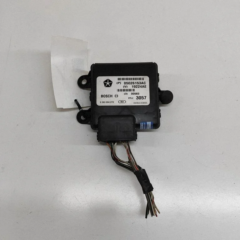 Parkimisandurite (PDC) juhtplokk P05026153AC – Chrysler Voyager (2008-2016)