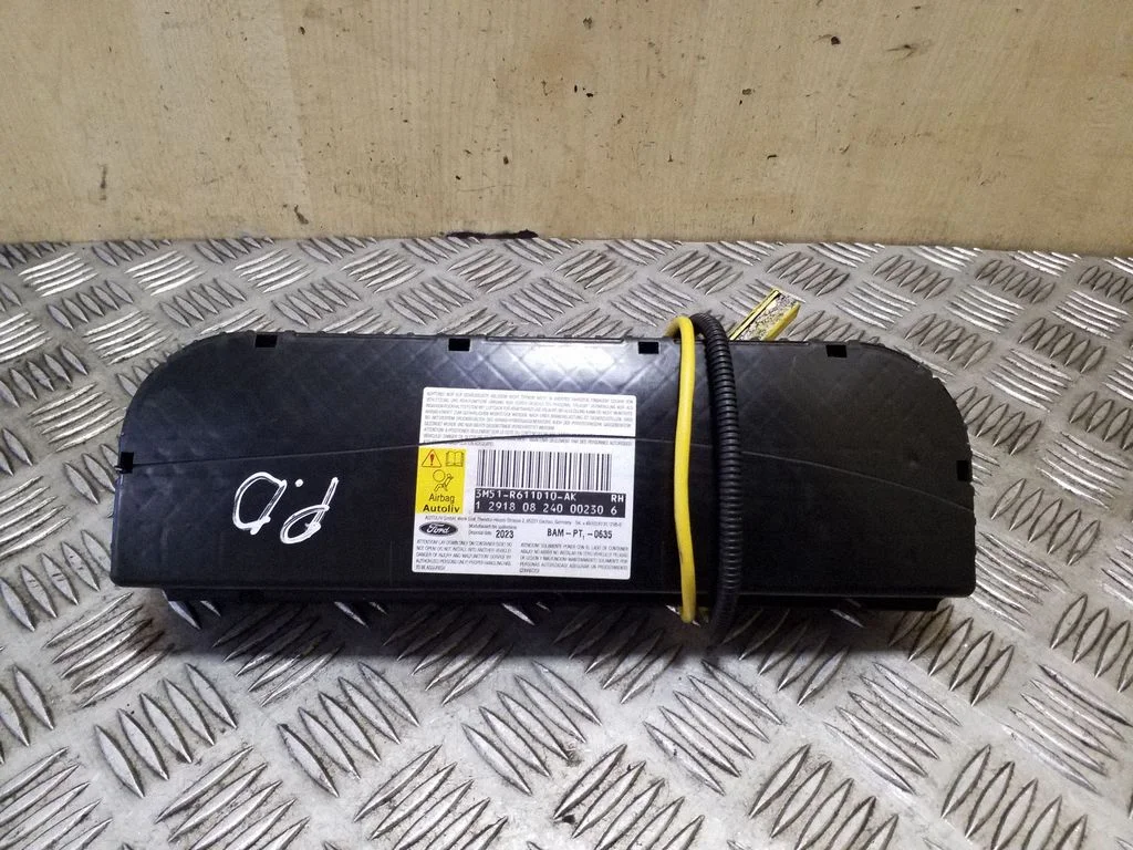 Istme turvapadi 3M51R611D10AK