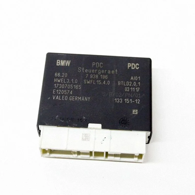 Parkimisandurite (PDC) juhtplokk E120574 – BMW i3 (2013-)