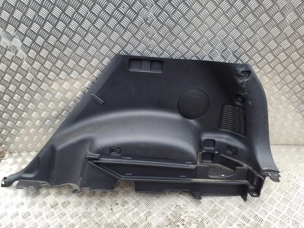 Trunk/boot lower side trim panel – KIA Sportage (2016-2021)